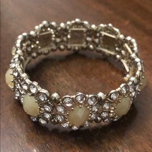 Beautiful stretch crystal bracelet